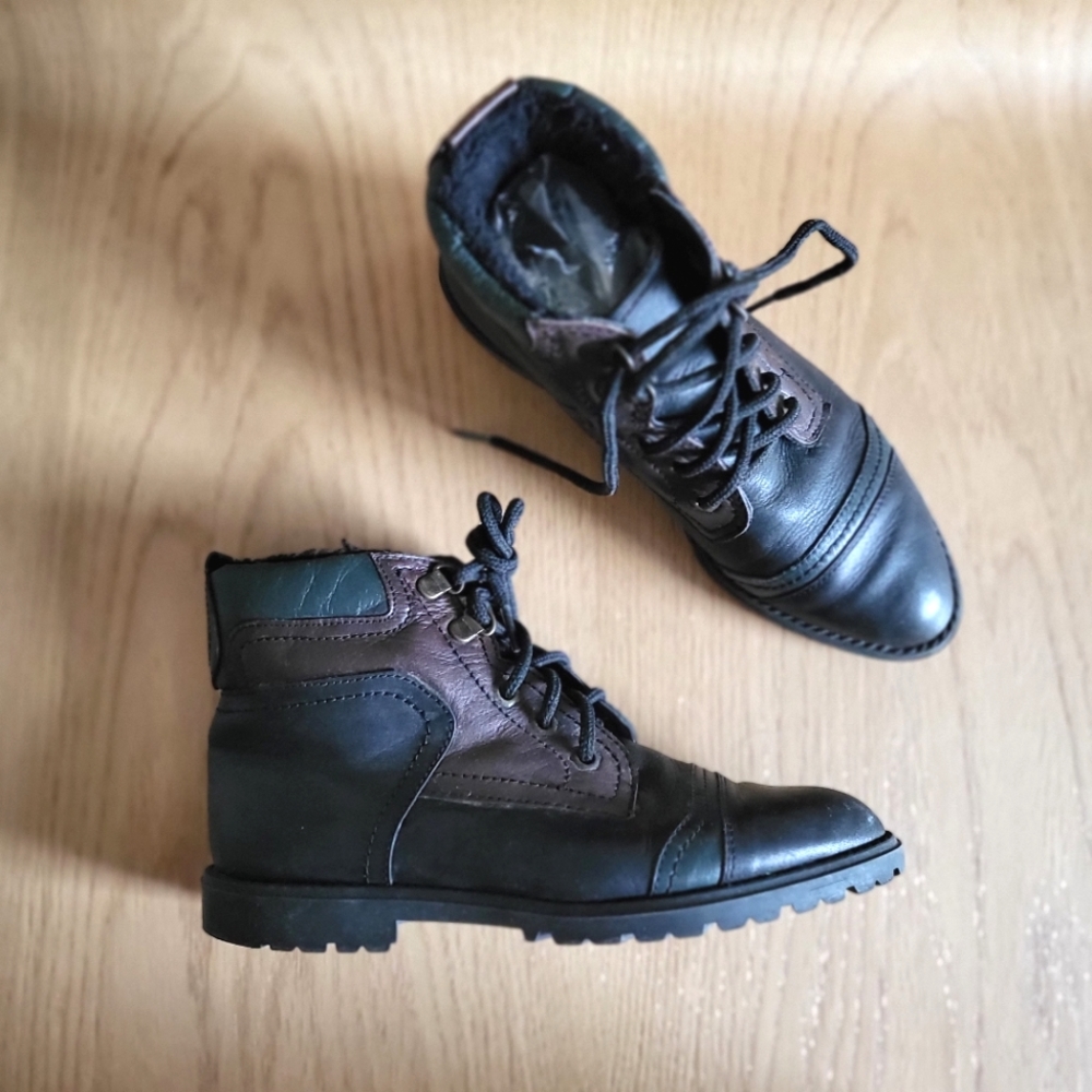 VTG Colour Block Shearling Boots